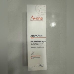 Avène XeraCalm A.D Lipid-Replenishing Cream